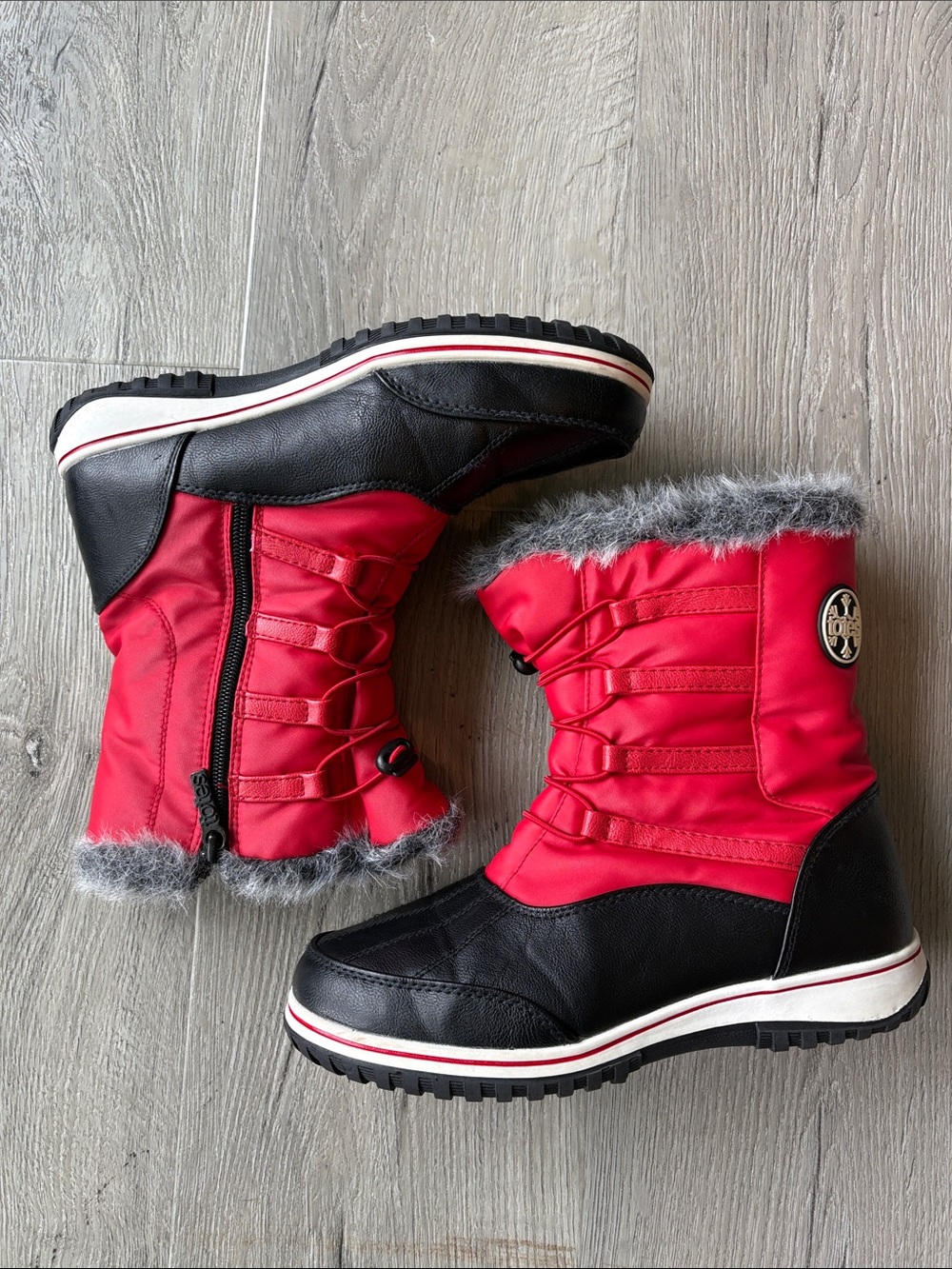 ❄️ Totes Adele Red Snow Rain Boots. Size 7